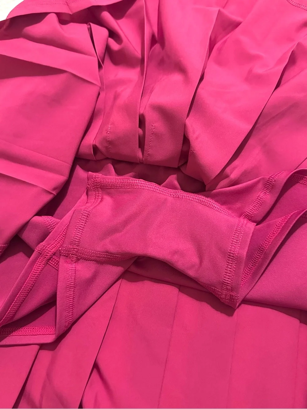 Alo Yoga Rare color💕 Varsity Tennis Skirt - Magenta Crush